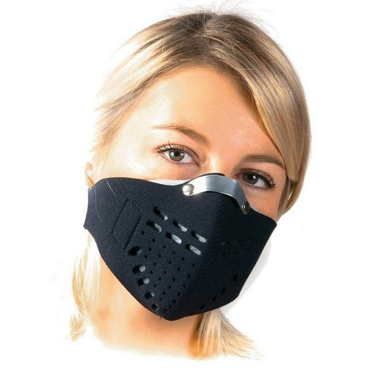 Scooter à Paris, faut-il acheter un masque anti-pollution ?