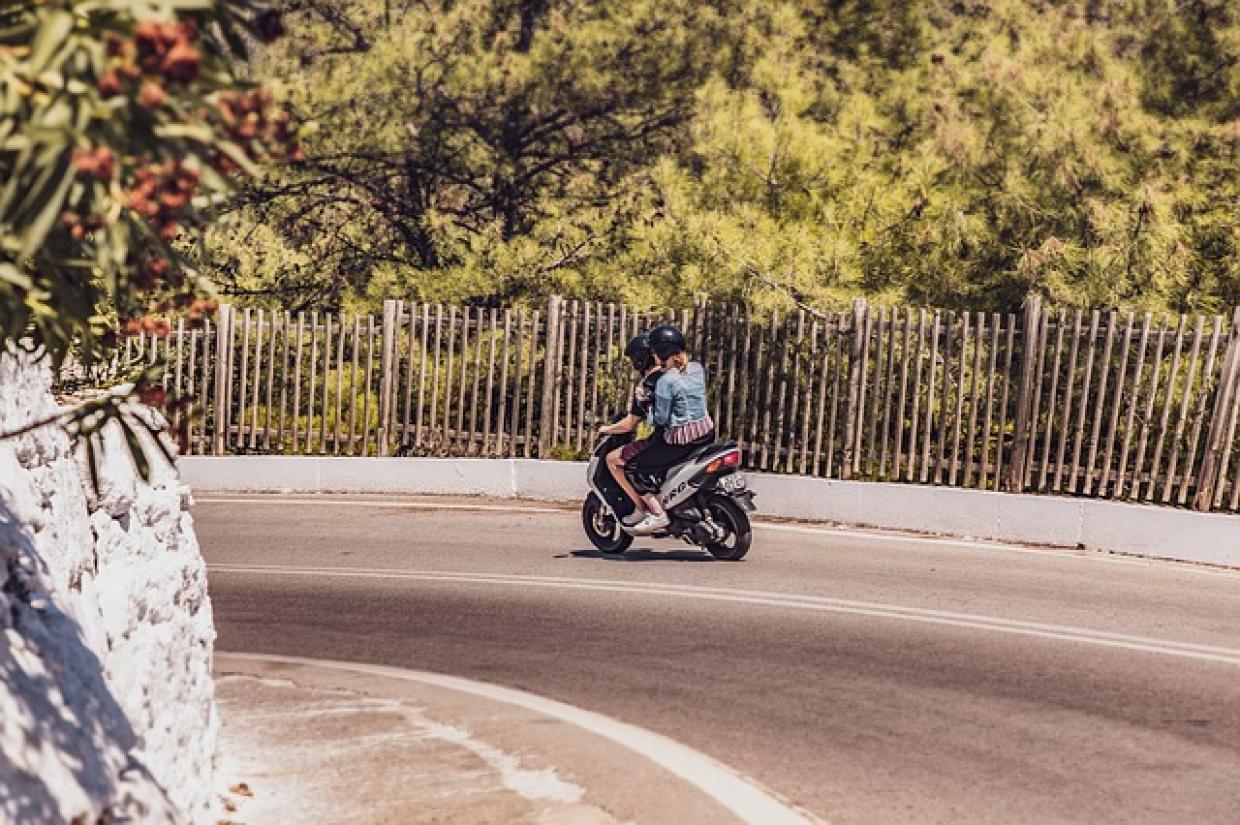 Scooter : les règles de sécurité pour le passager